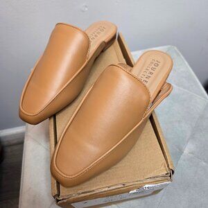 Journee Collection Akza Mule Flat, Women's Size 7